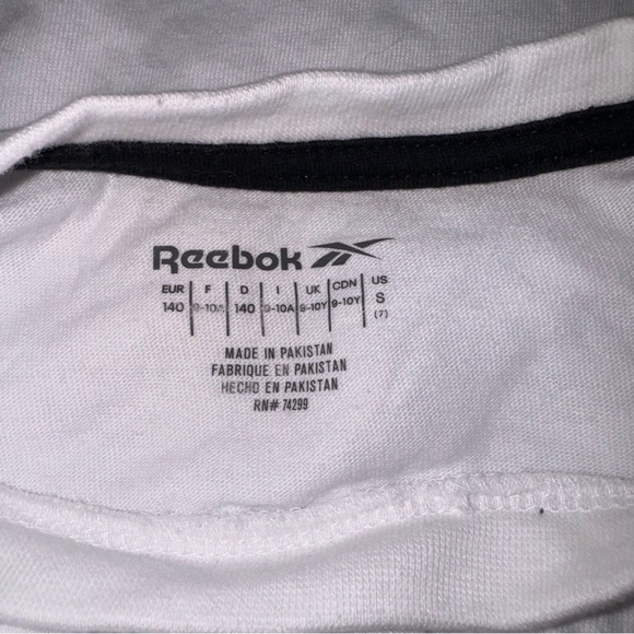 Girls Reebok Tee ๐๐ช
- Picture 4 of 4